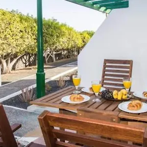 https://casa-solazo.in-canary-islands.com